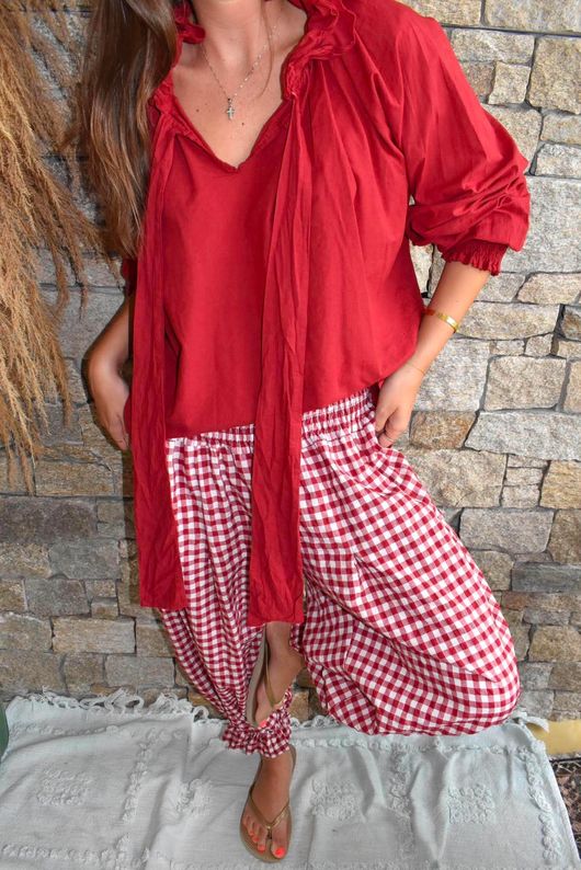 Larc Poet Blouse Sangria